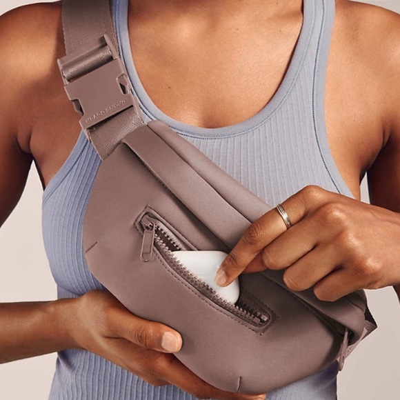 Dagne Dover Dune Ace Fanny Pack - Picture 1 of 9